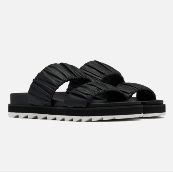Sorel sandal size 7 - Picture 1 of 5